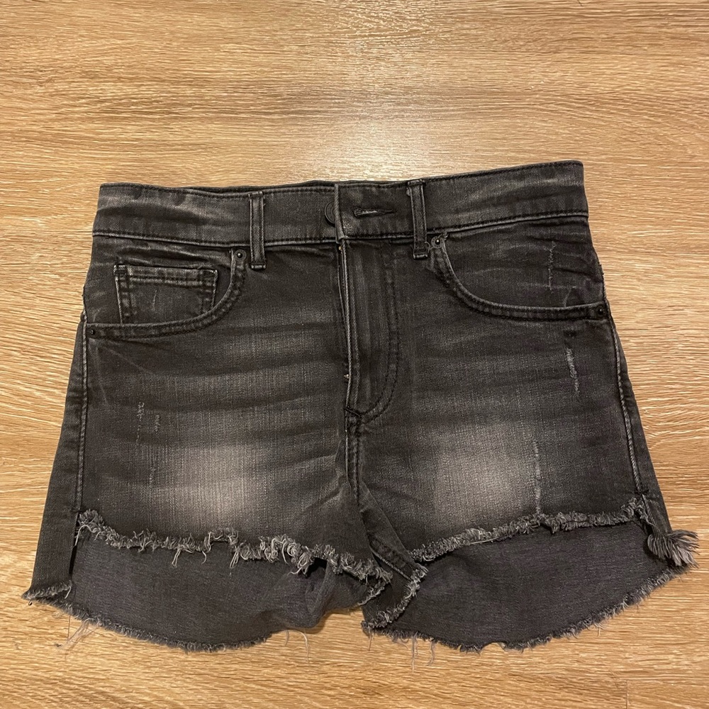 Washed black Express denim shorts